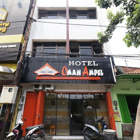 סוראבאיה Hotel Omah Ampel Syariah מראה חיצוני תמונה