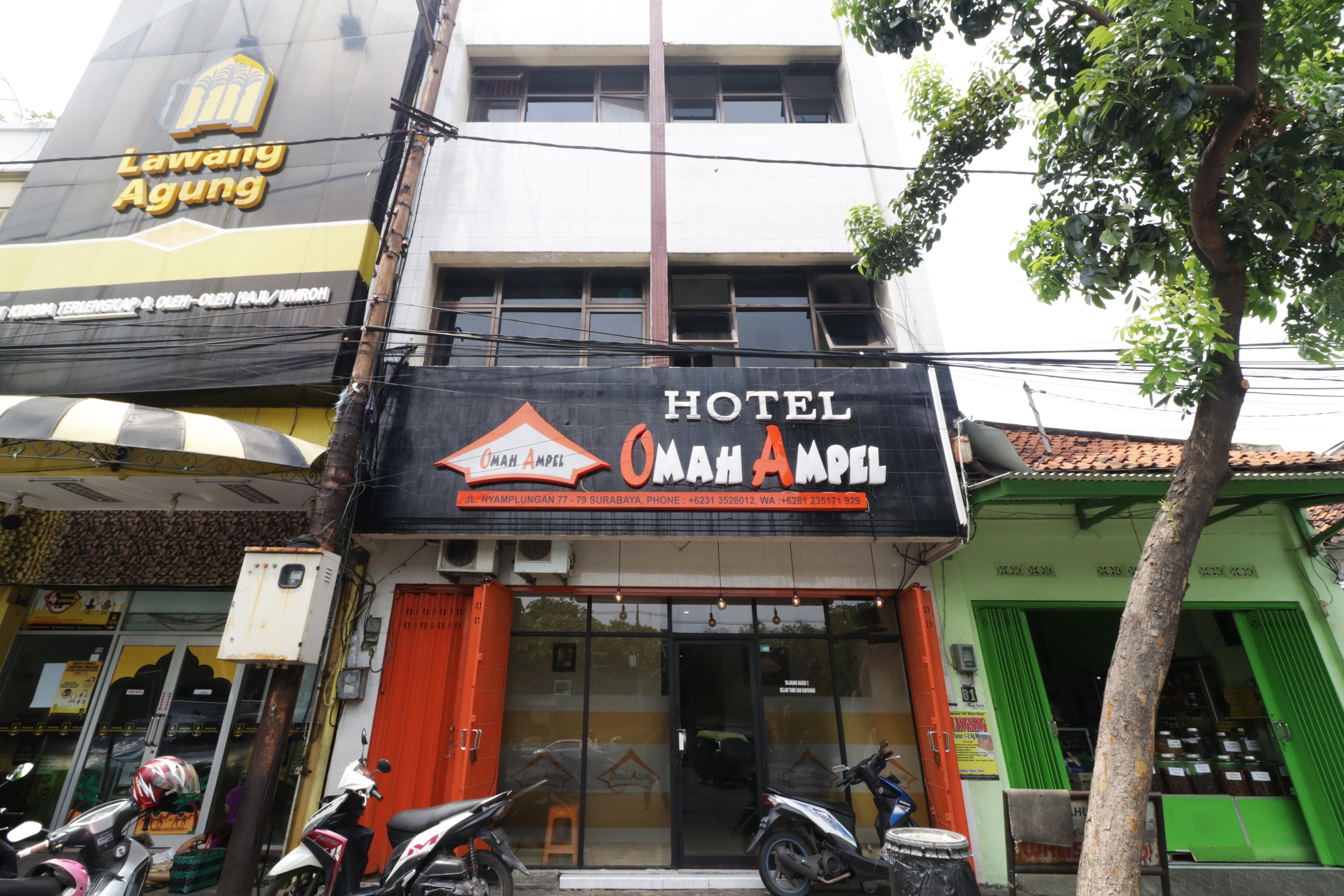 סוראבאיה Hotel Omah Ampel Syariah מראה חיצוני תמונה